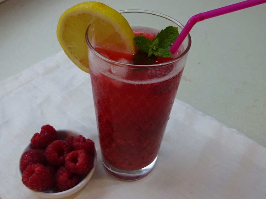 Raspberry and Apple Lemonade